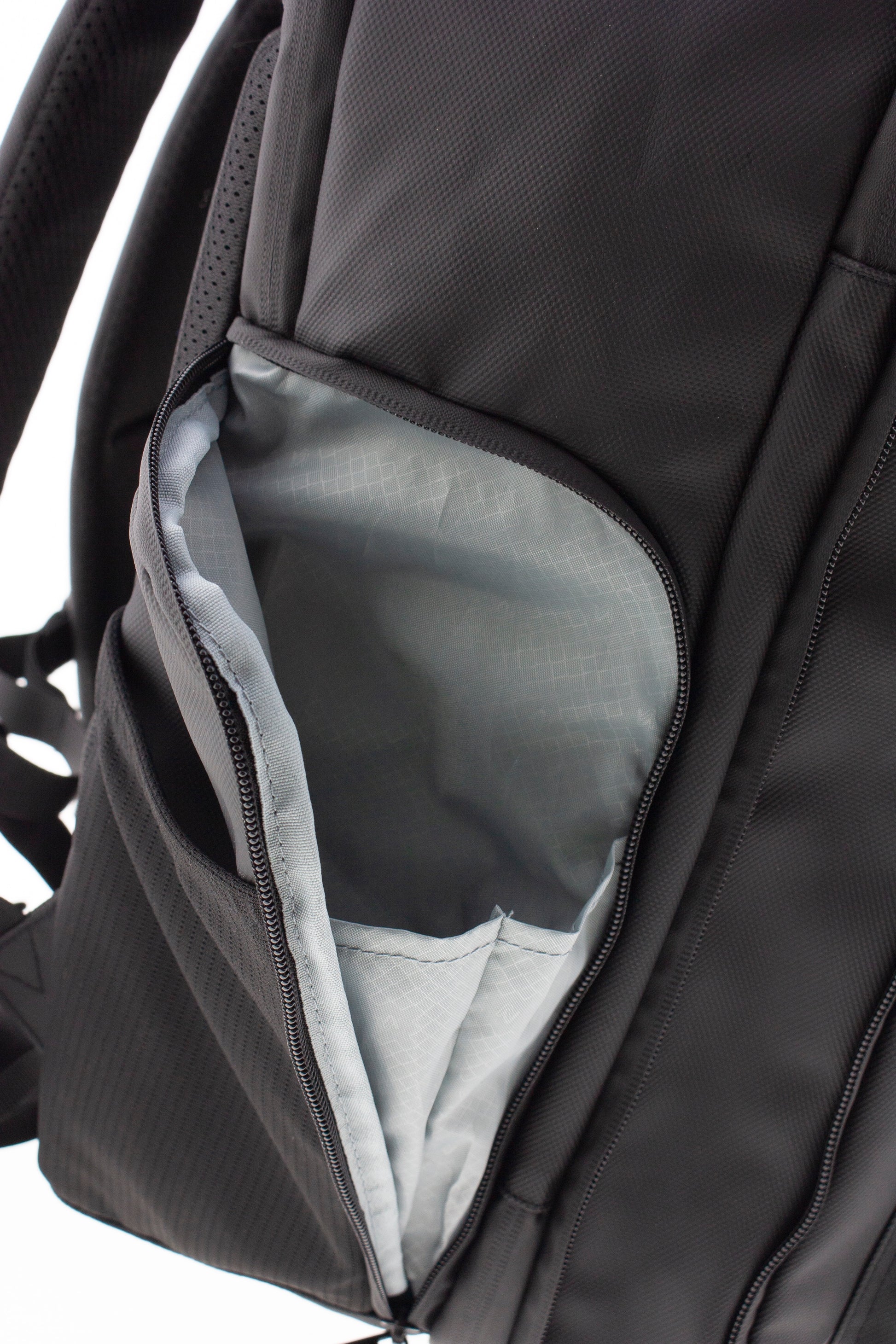 Mochila de viaje extensible Underseat Impermeable 16" | Vogart Sync
